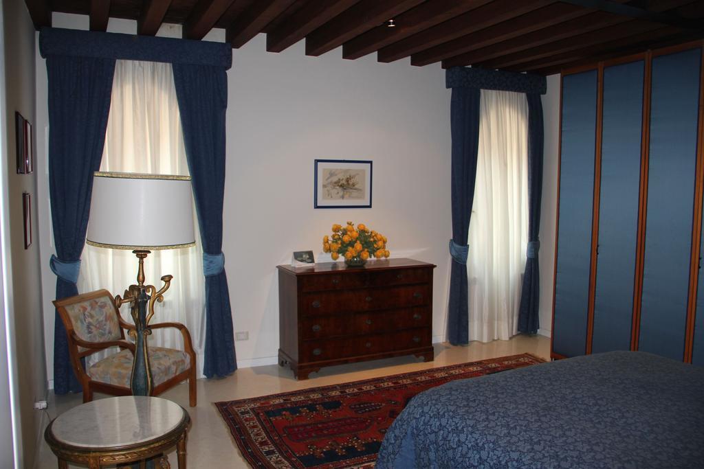 Sarai Apartments Венеция Номер фото