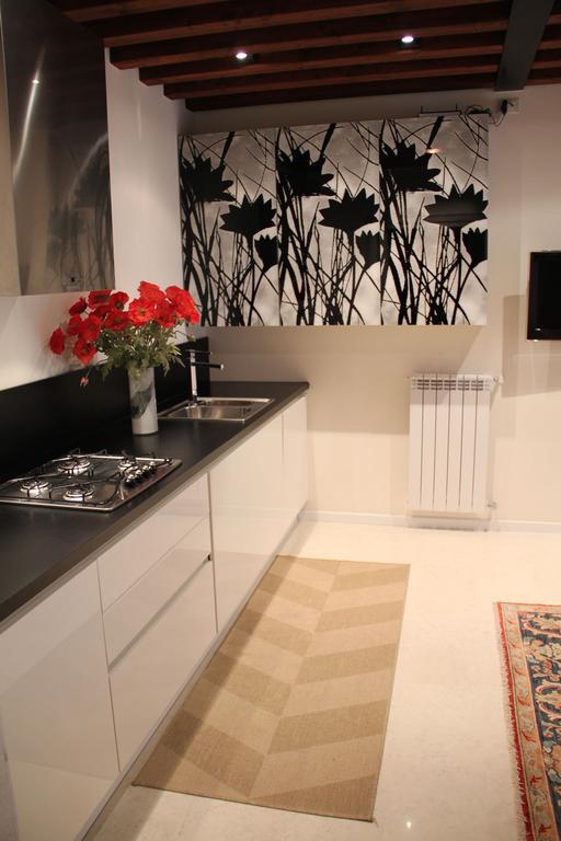 Sarai Apartments Венеция Номер фото